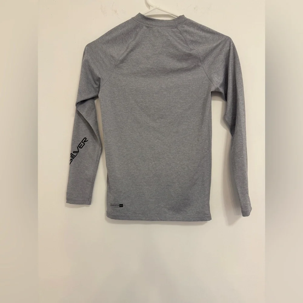 Quiksilver Gray Long Sleeve rashguard  Shirt